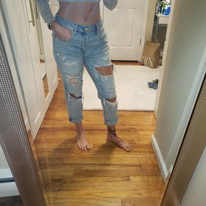 American Eagle Tom Girl Distressed Jean